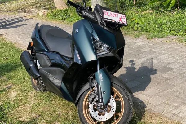 Yamaha X-MAX 4
