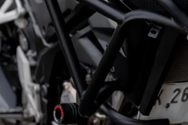 Honda CB150X 4
