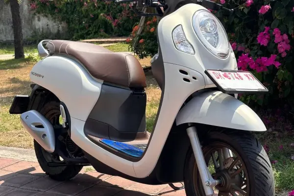 Yamaha XSR 4