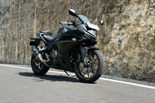 Yamaha MT25 4