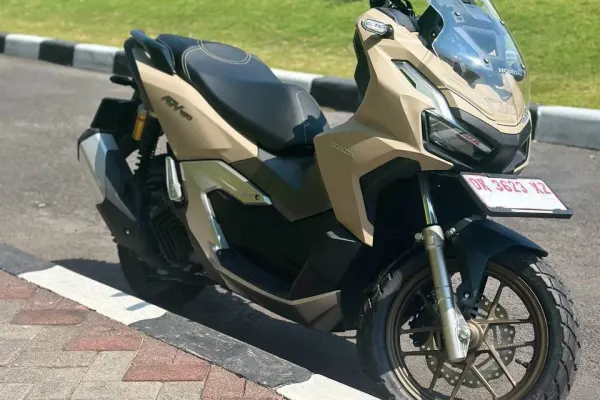 Honda ADV 7