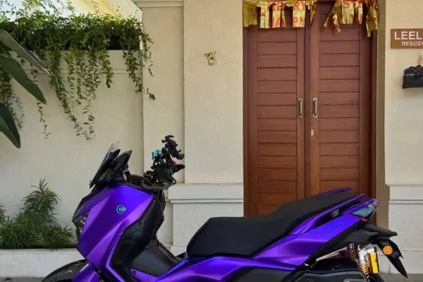 Yamaha X-Max 250 2