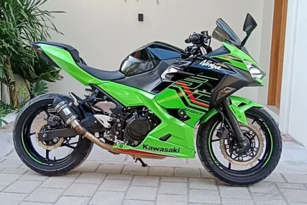 Kawasaki Ninja 250 2