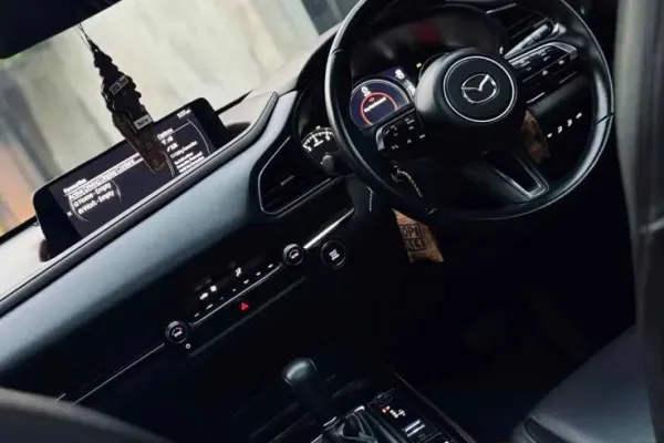 Mazda CX-30 3