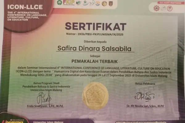 Сафира — преподаватель индонезийского языка 3