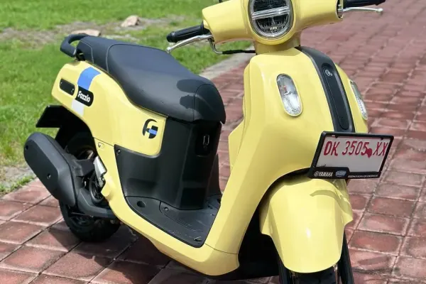 Yamaha N-MAX 4