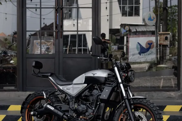 Yamaha XSR Retro Style 4