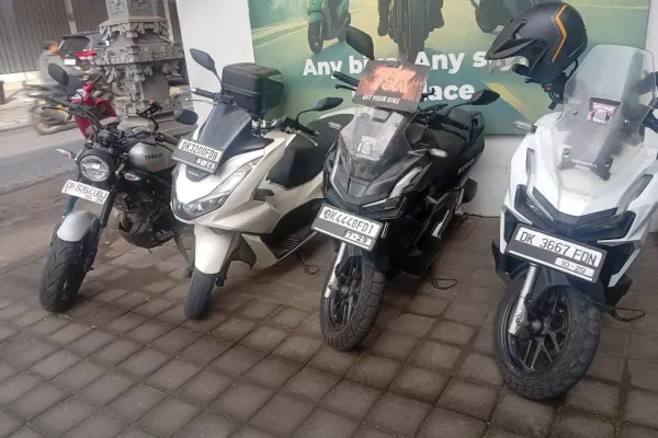 Yamaha XSR 155 2