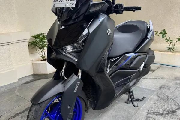 Yamaha X MAX 9