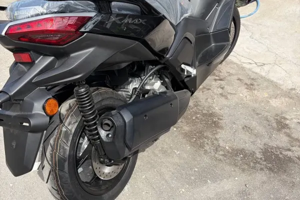 Yamaha XMAX 2