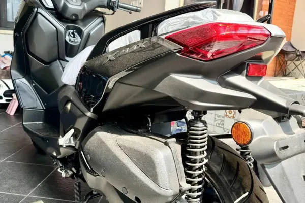 Yamaha XMAX 2