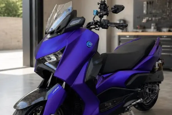Yamaha XMAX