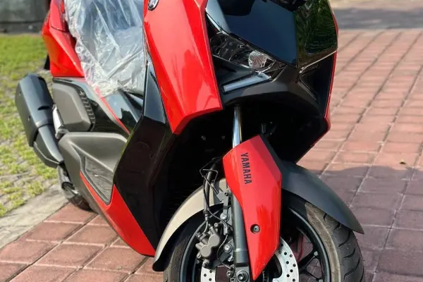 Yamaha X-MAX