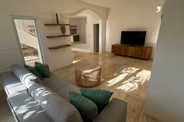 House, 4 спальни 2