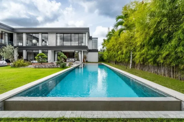 Villa, 5 спальни, 1200.00 м²