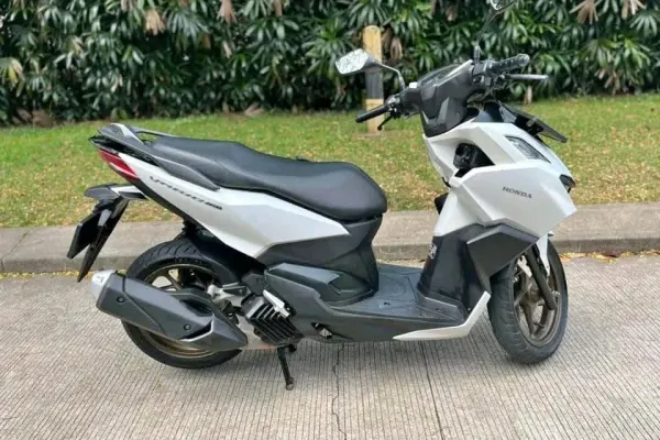Honda ADV-160 2