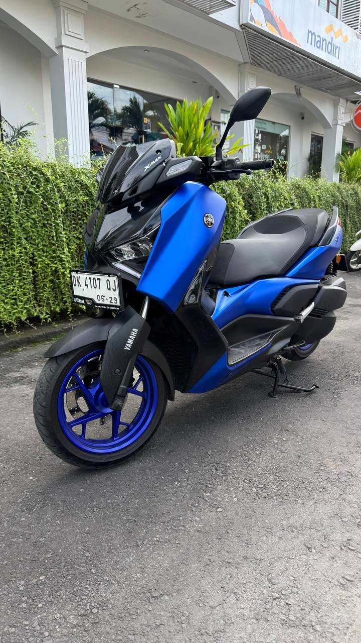Yamaha X MAX