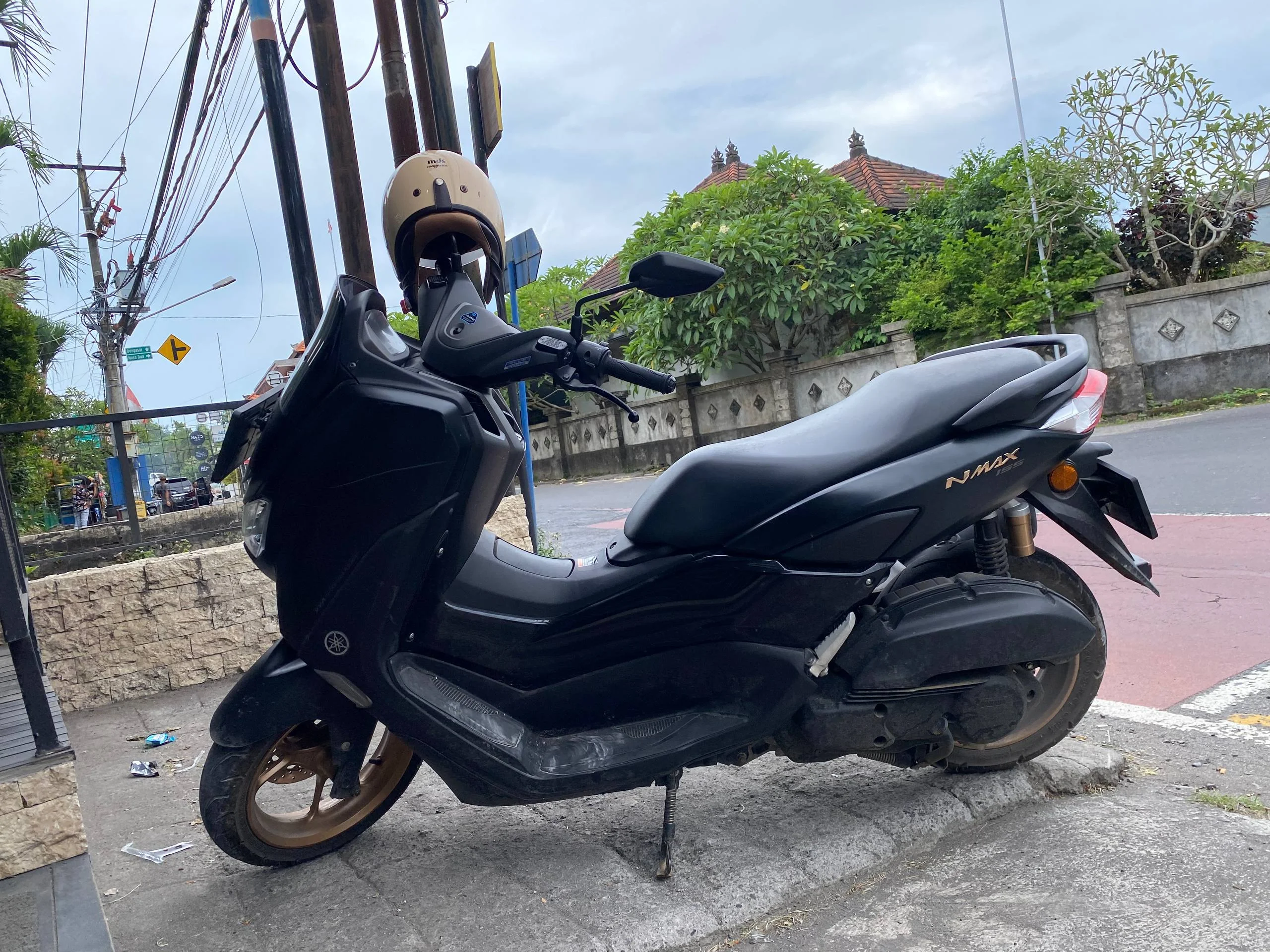 Yamaha NMax