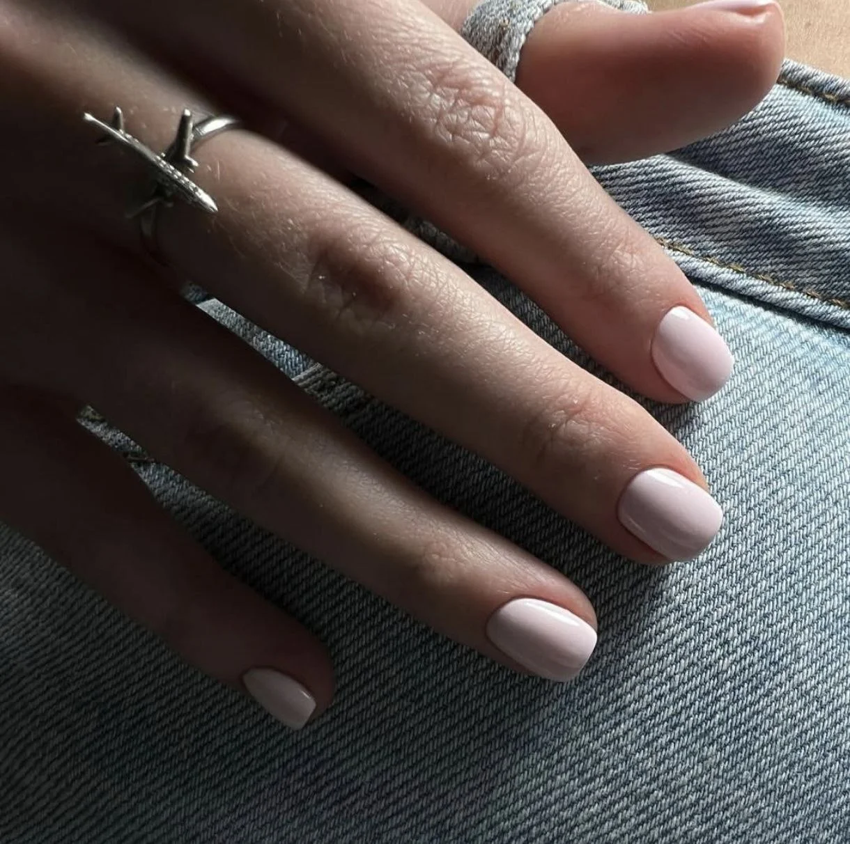 Мастер по маникюру/педикюру